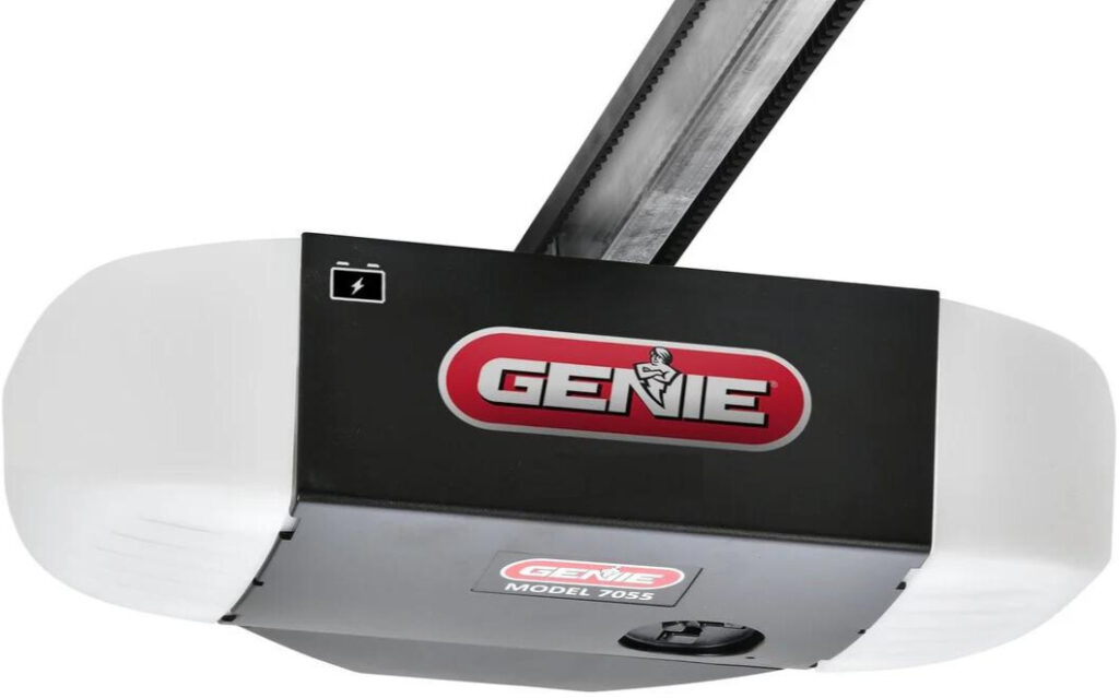 Genie - StealthDrive 750 1-1/4 HPc Belt Drive Garage Door Opener