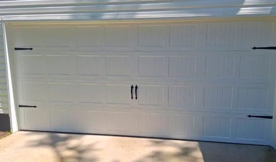 Carriage house garage door - Garage Door Enterprises, Chesapeake VA